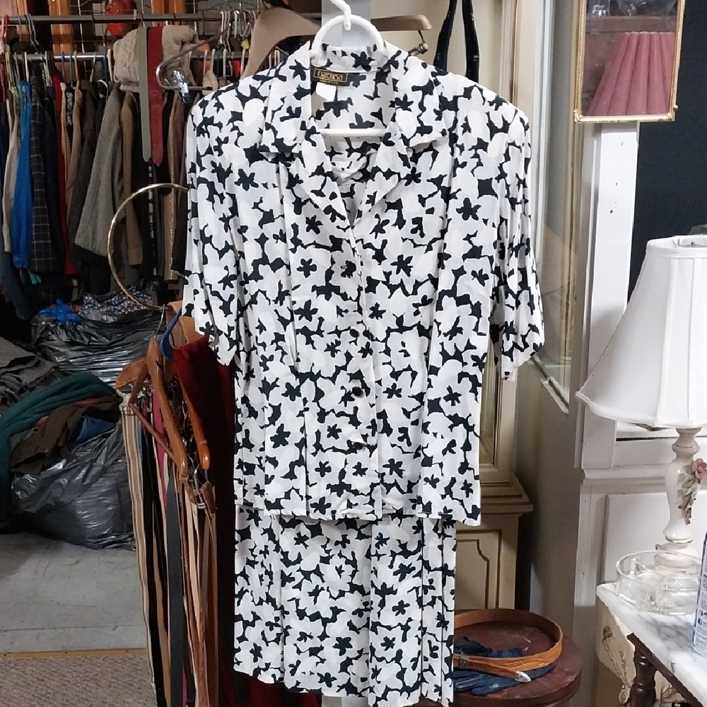 Vintage Baronesa Black and White Floral Skirt